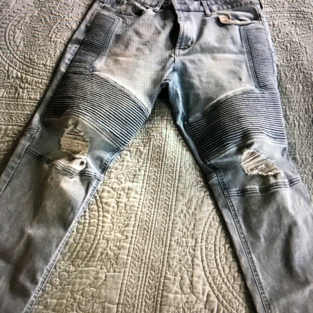 Ripped jeans